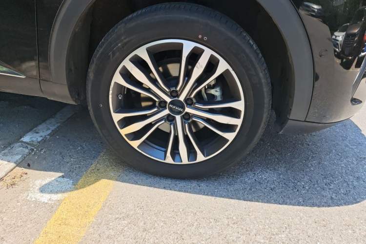 Used Haval F7 2020 2.0T Two-Wheel Drive i-Van Right Front Wheel Hub