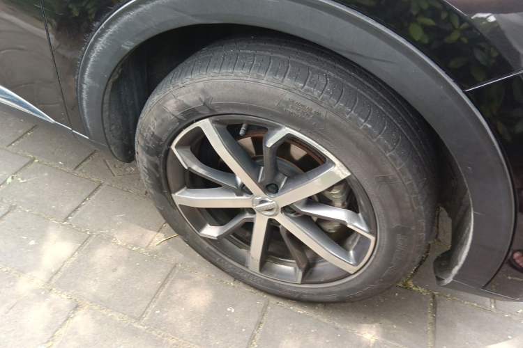 Used Haval F7 2020 1.5T Two-Wheel Drive i-Type Right Front Wheel Hub