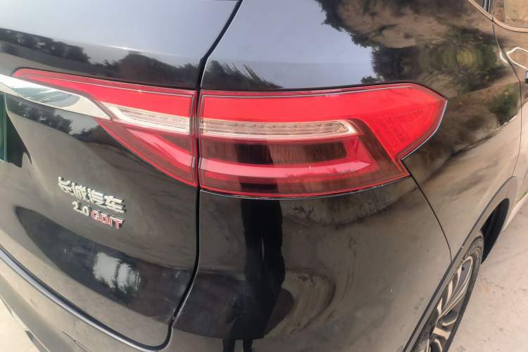 Used Haval F7 2020 2.0T Two-Wheel Drive i-Van Right Rear Taillight