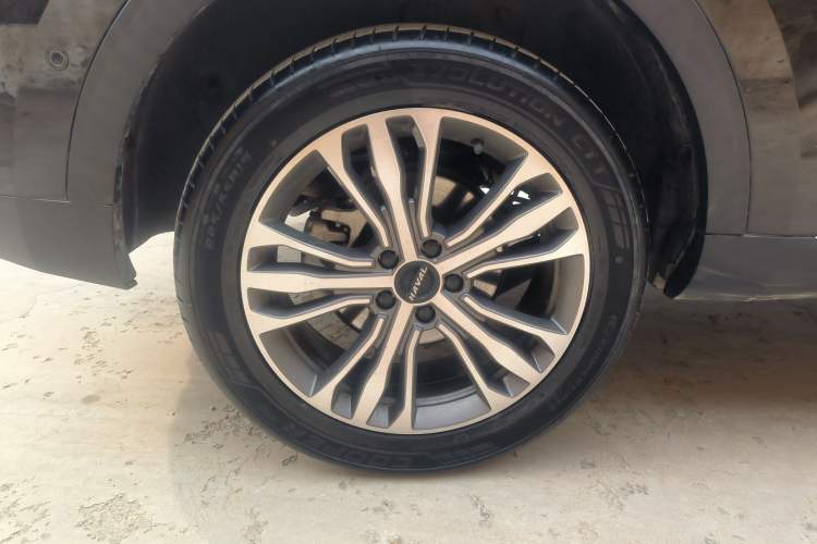 Used Haval F7 2020 2.0T Two-Wheel Drive i-Van Right Rear Wheel Hub