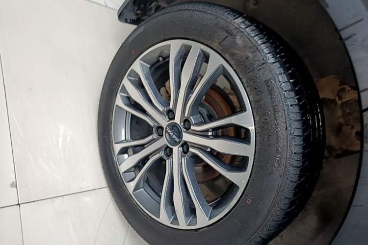 Used Haval F7 2020 2.0T Two-Wheel Drive i-Van Right Rear Wheel Hub