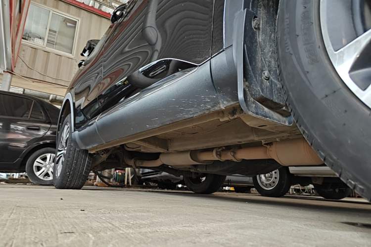 Used Haval F7 2020 2.0T Two-Wheel Drive i-Van Right Side Sill