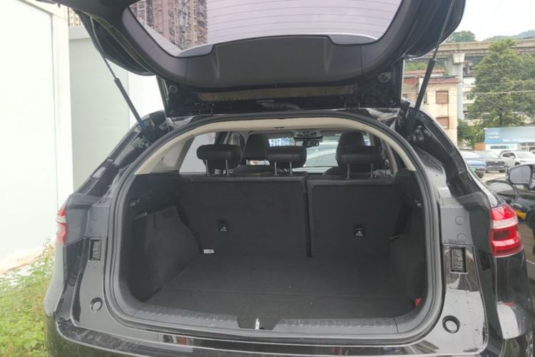 Used Haval F7 2020 2.0T Two-Wheel Drive i-Van Trunk