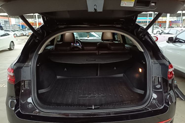 Used Haval F7 2020 1.5T Two-Wheel Drive i-Trend Trunk