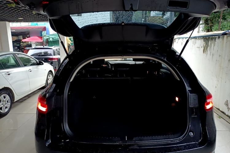 Used Haval F7 2020 2.0T Two-Wheel Drive i-Van Trunk