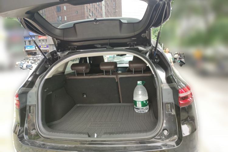 Used Haval F7 2020 2.0T Two-Wheel Drive i-Van Trunk