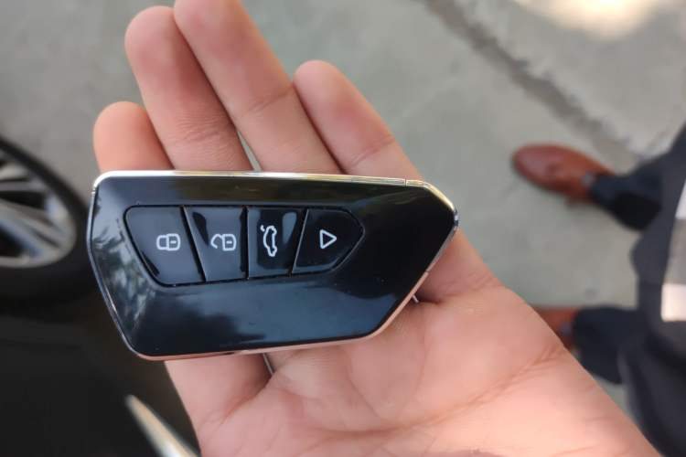 Used Haval F7 2020 2.0T Two-Wheel Drive i-Van Vehicle Key