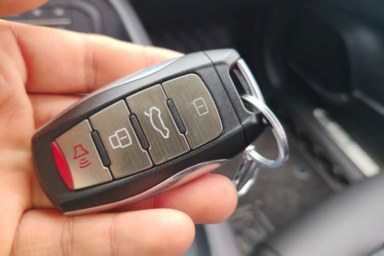 Used Haval F7 2020 1.5T Two-Wheel Drive i-Trend Vehicle Key