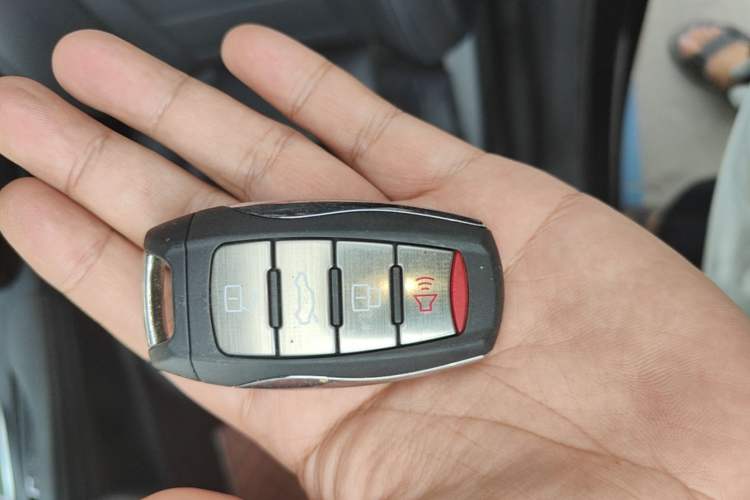 Used Haval F7 2020 1.5T Two-Wheel Drive i-Type Vehicle Key