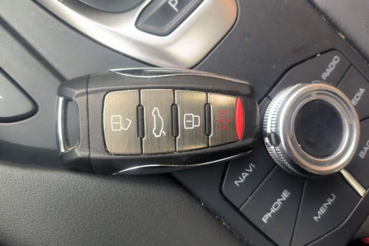 Used Haval F7 2020 2.0T Two-Wheel Drive i-Van Vehicle Key