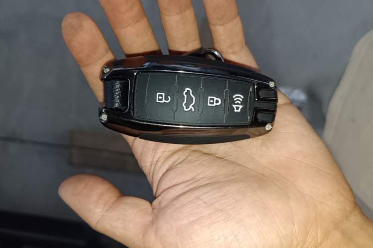 Used Haval F7 2020 1.5T Two-Wheel Drive i-Trend Vehicle Key