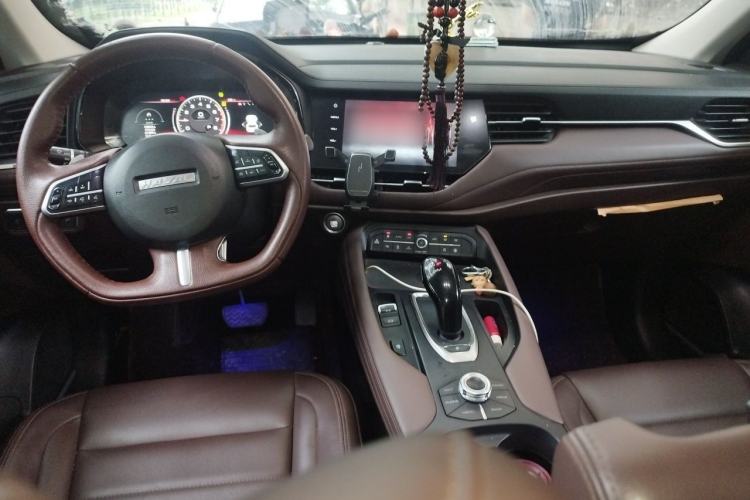 Used Haval F7 2020 1.5T Two-Wheel Drive i-Trend Center Console