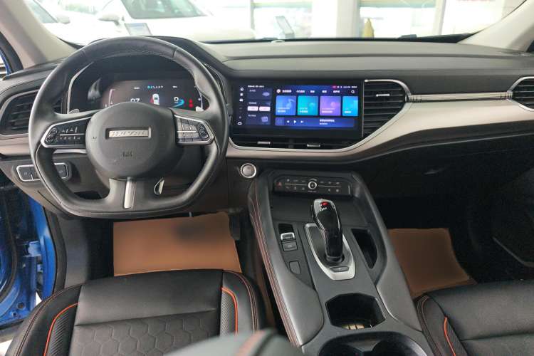 Used Haval F7 2020 1.5T Two-Wheel Drive i-Type Center Console