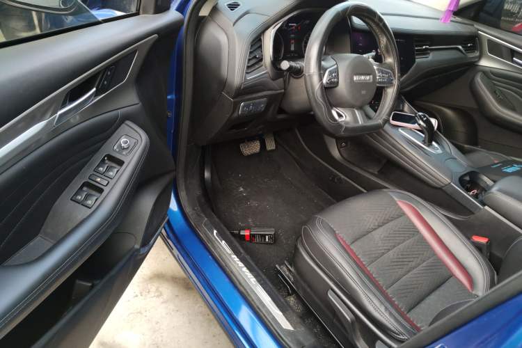 Used Haval F7 2020 1.5T Two-Wheel Drive iCool Driver Seat