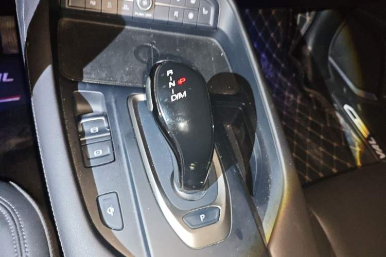 Used Haval F7 2020 1.5T Two-Wheel Drive i-Trend Gear Lever