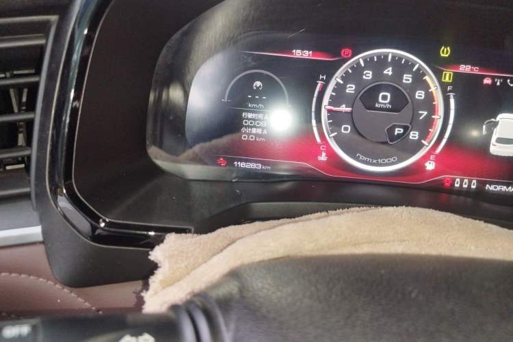 Used Haval F7 2020 1.5T Two-Wheel Drive i-Trend Odometer Close Up