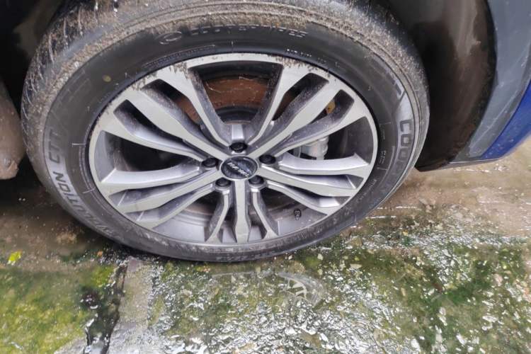 Used Haval F7 2020 2.0T All-Wheel Drive iJoy Right Front Wheel Hub