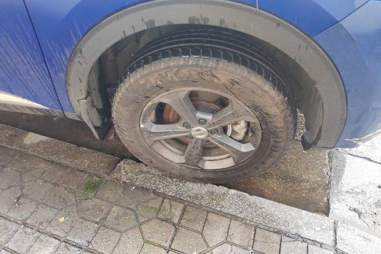 Used Haval F7 2020 1.5T Two-Wheel Drive iCool Right Front Wheel Hub