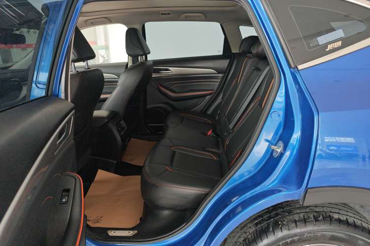 Used Haval F7 2020 1.5T Two-Wheel Drive i-Type Right Rear Seat