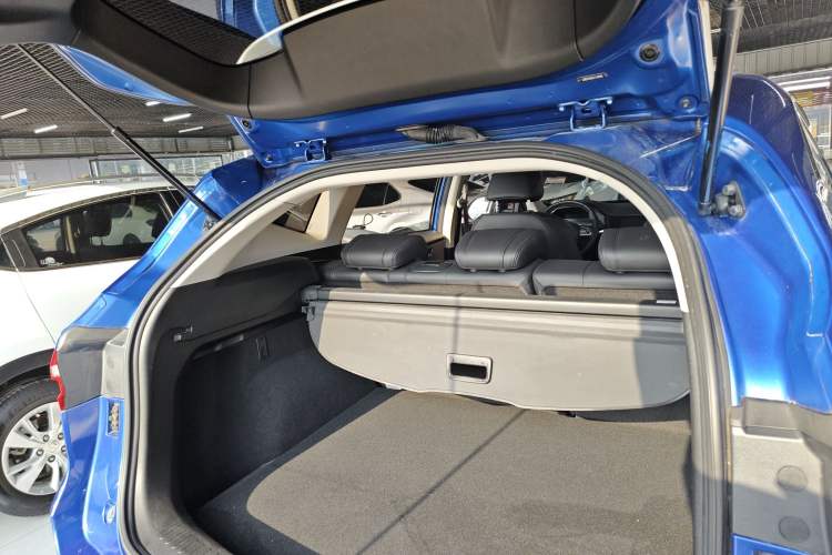 Used Haval F7 2020 1.5T Two-Wheel Drive i-Trend Trunk
