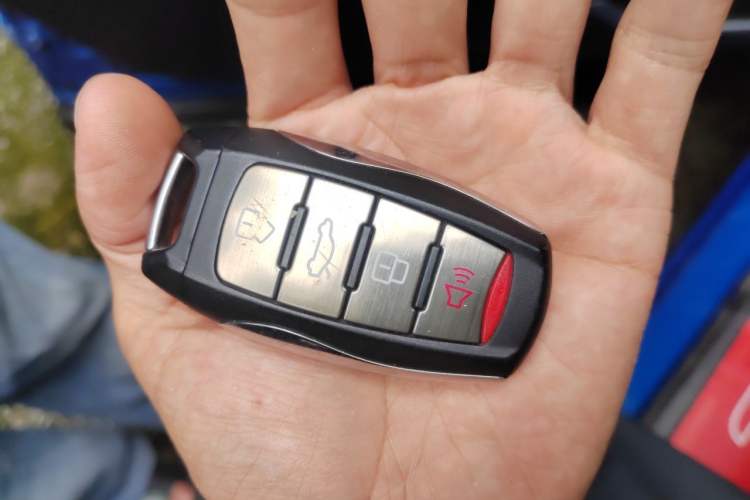 Used Haval F7 2020 2.0T All-Wheel Drive iJoy Vehicle Key