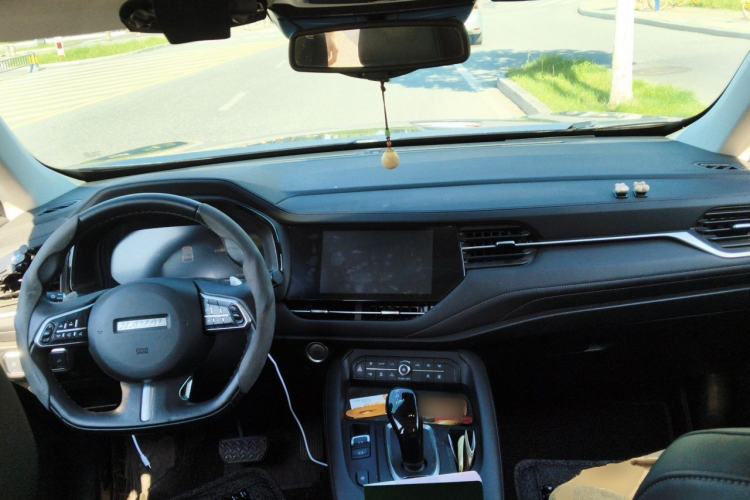 Used Haval F7 2020 1.5T Two-Wheel Drive i-Trend Center Console