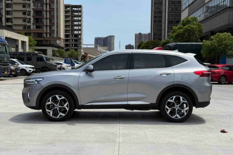 Used Haval F7 2020 1.5T Two-Wheel Drive i-Trend Exterior 4