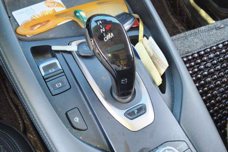 Used Haval F7 2020 1.5T Two-Wheel Drive i-Trend Gear Lever