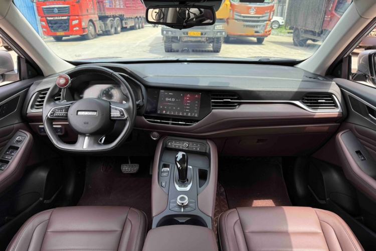 Used Haval F7 2020 1.5T Two-Wheel Drive i-Trend Interior 1