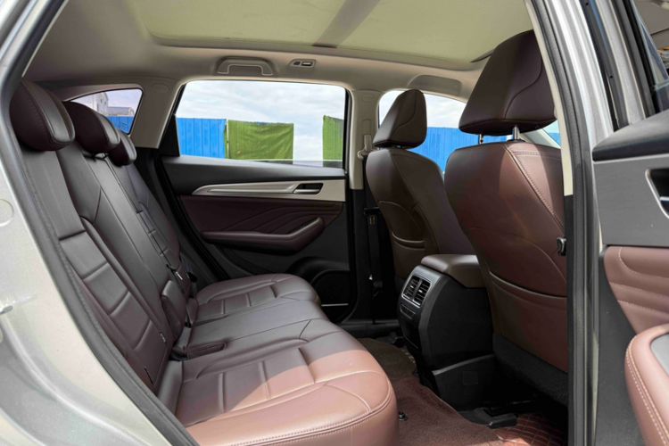 Used Haval F7 2020 1.5T Two-Wheel Drive i-Trend Interior 3