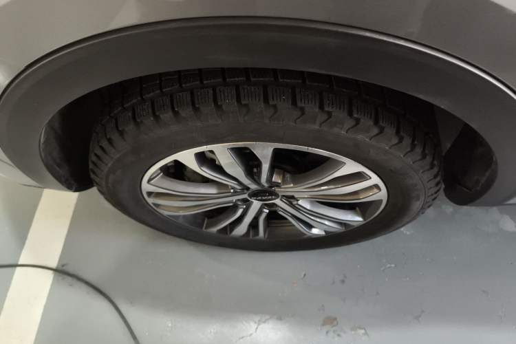 Used Haval F7 2020 2.0T Two-Wheel Drive i-Active Left Front Wheel Hub