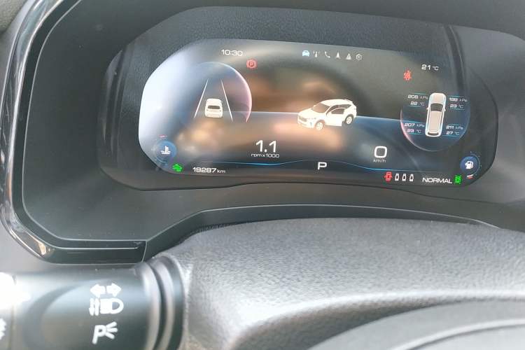 Used Haval F7 2020 2.0T All-Wheel Drive iJoy Odometer Close Up