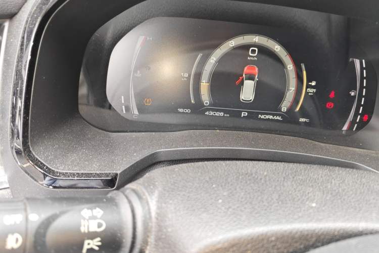 Used Haval F7 2020 1.5T Two-Wheel Drive i-Type Odometer Close Up