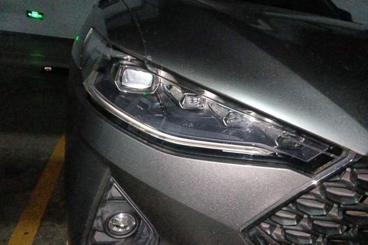 Used Haval F7 2020 1.5T Two-Wheel Drive i-Trend Right Front Headlight