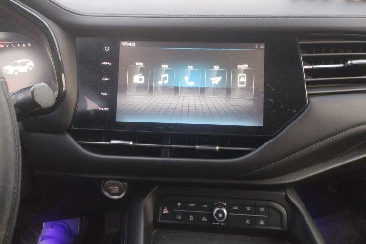 Used Haval F7 2020 1.5T Two-Wheel Drive i-Trend Audio And AC Panel