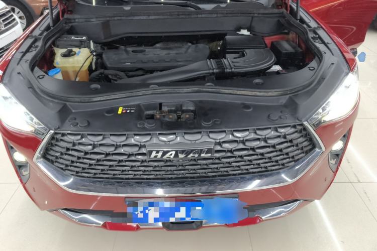 Used Haval F7 2020 2.0T Two-Wheel Drive i-Van Engine Bay