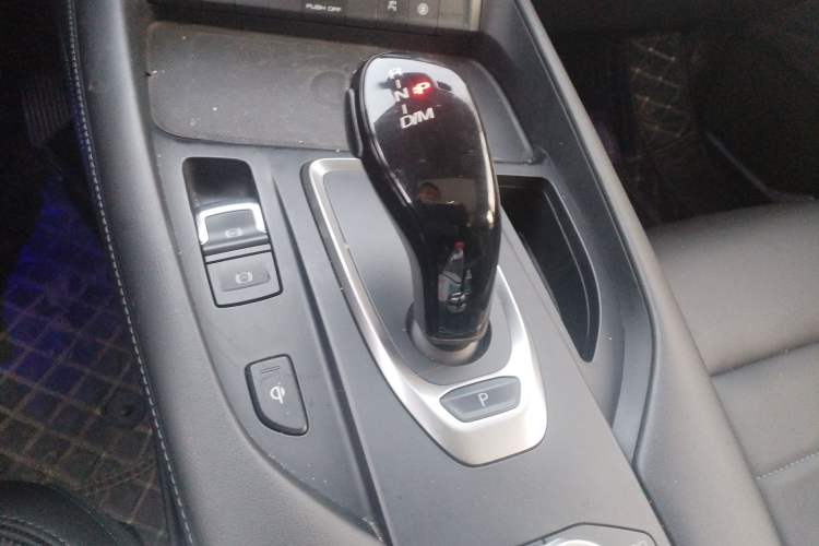 Used Haval F7 2020 1.5T Two-Wheel Drive i-Trend Gear Lever