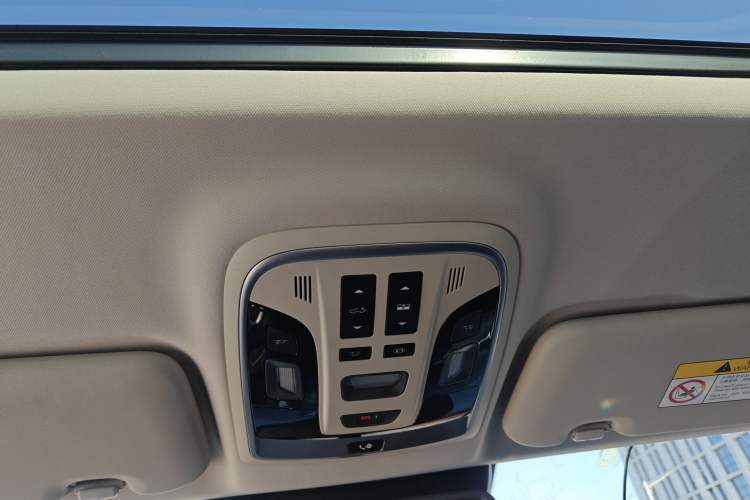 Used Haval F7 2020 1.5T Two-Wheel Drive i-Trend Headliner