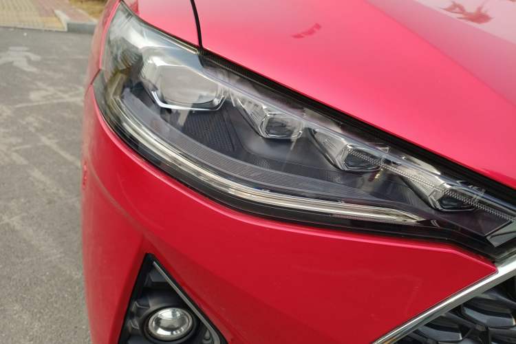 Used Haval F7 2020 1.5T Two-Wheel Drive i-Trend Right Front Headlight