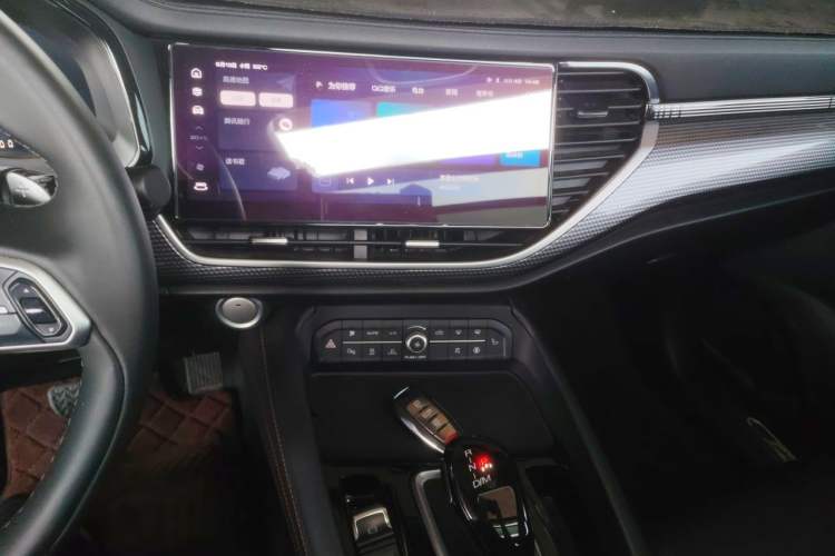 Used Haval F7 2020 2.0T Two-Wheel Drive i-Van Audio And AC Panel