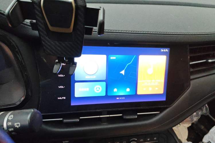 Used Haval F7 2020 2.0T All-Wheel Drive iJoy Audio And AC Panel