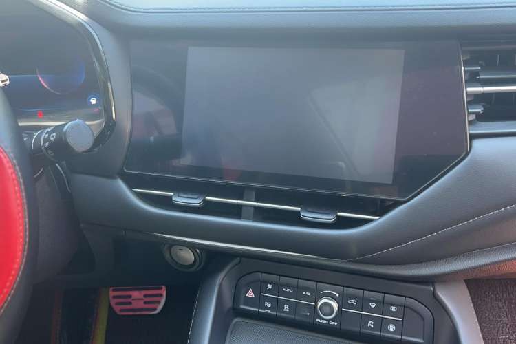Used Haval F7 2020 1.5T Two-Wheel Drive i-Trend Audio And AC Panel