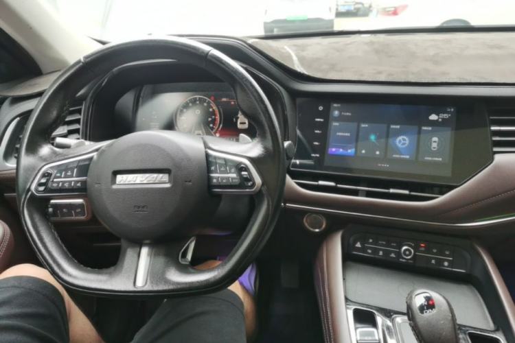 Used Haval F7 2020 1.5T Two-Wheel Drive i-Trend Center Console