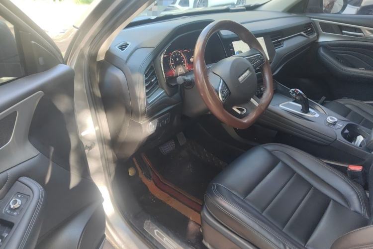 Used Haval F7 2020 2.0T Two-Wheel Drive i-Van Driver Seat