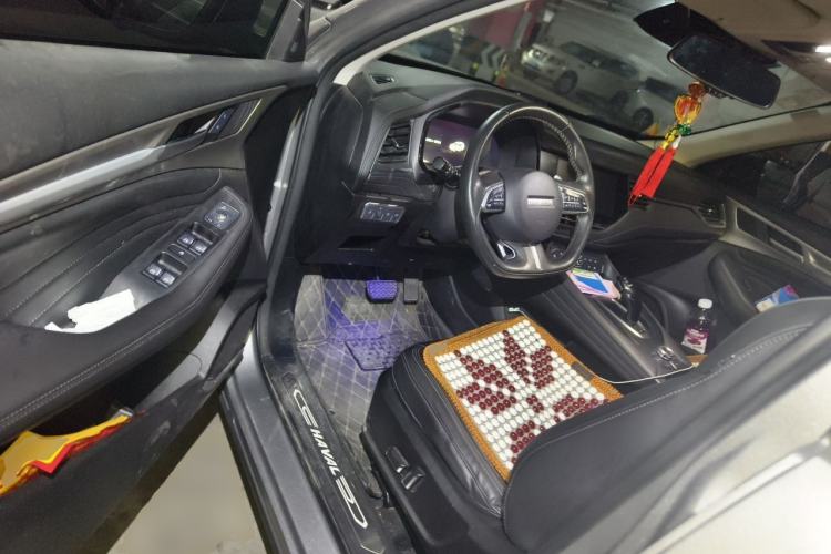 Used Haval F7 2020 2.0T Two-Wheel Drive i-Van Driver Seat
