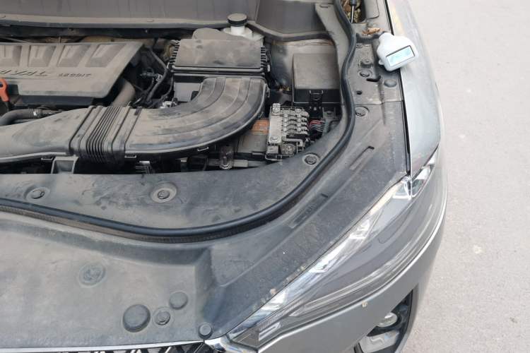 Used Haval F7 2020 1.5T Two-Wheel Drive i-Type Engine Bay Left