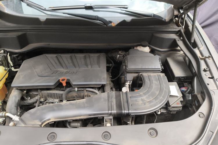 Used Haval F7 2020 1.5T Two-Wheel Drive i-Type Engine Bay Left