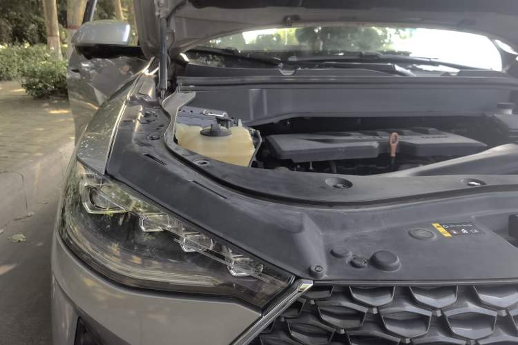 Used Haval F7 2020 1.5T Two-Wheel Drive i-Trend Engine Bay Right