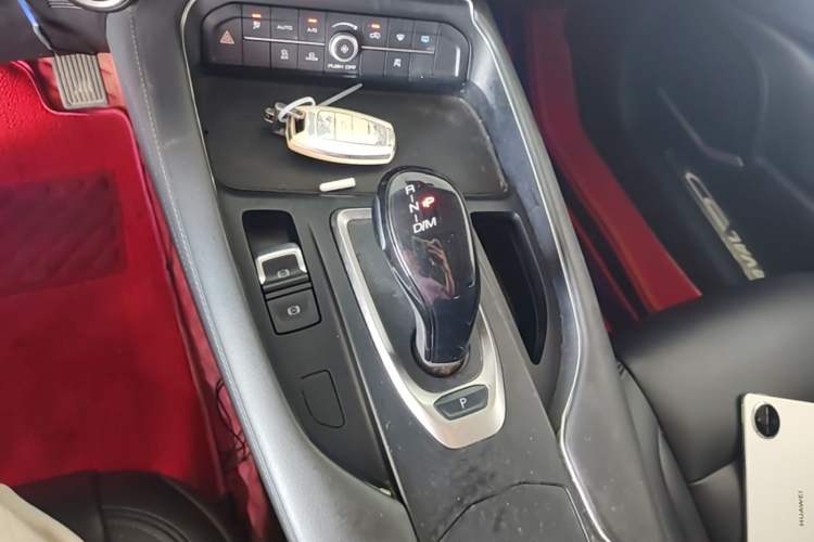 Used Haval F7 2020 1.5T Two-Wheel Drive i-Type Gear Lever