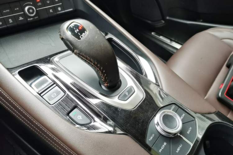 Used Haval F7 2020 1.5T Two-Wheel Drive i-Trend Gear Lever